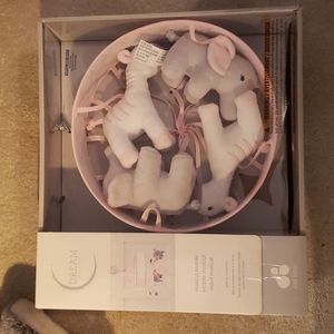 DREAM Collection Mobile